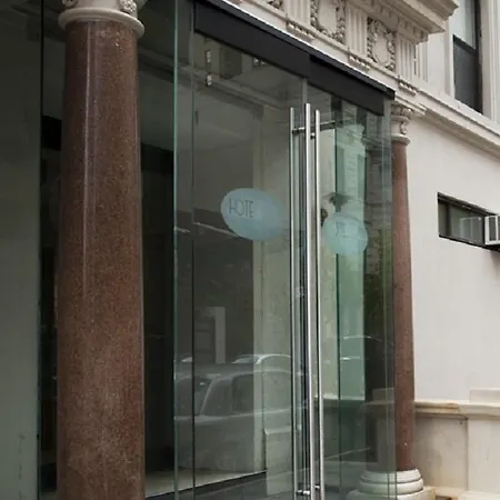 Hotel 99